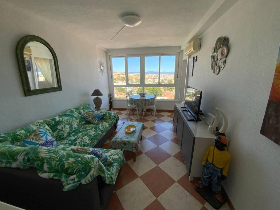 Appartement Entier Avec Vue Panoramique 贝纳尔马德纳 外观 照片