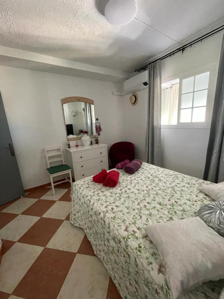 Appartement Entier Avec Vue Panoramique 贝纳尔马德纳 外观 照片
